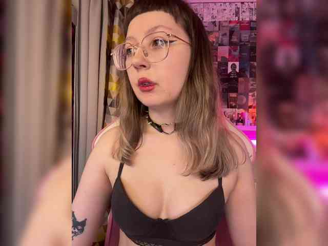 henby_streams webcam