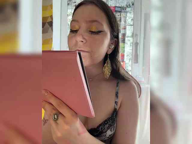 henby_streams webcam