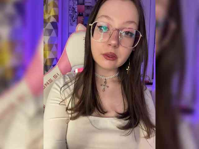 henby_streams webcam