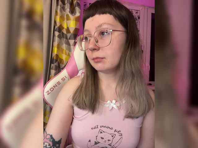 henby_streams webcam