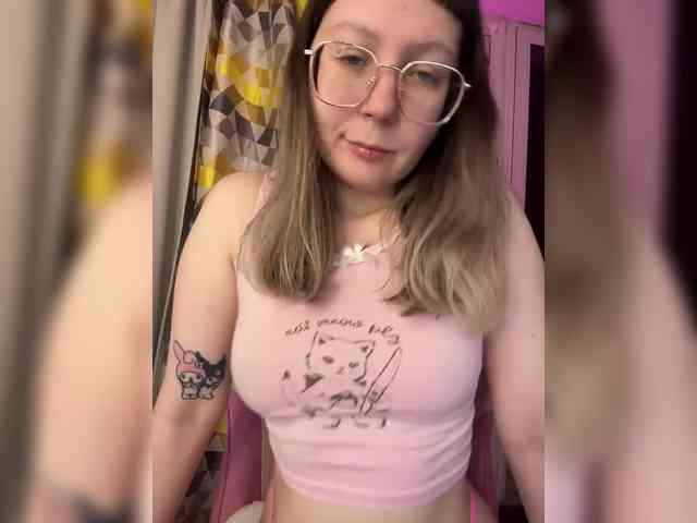 henby_streams webcam