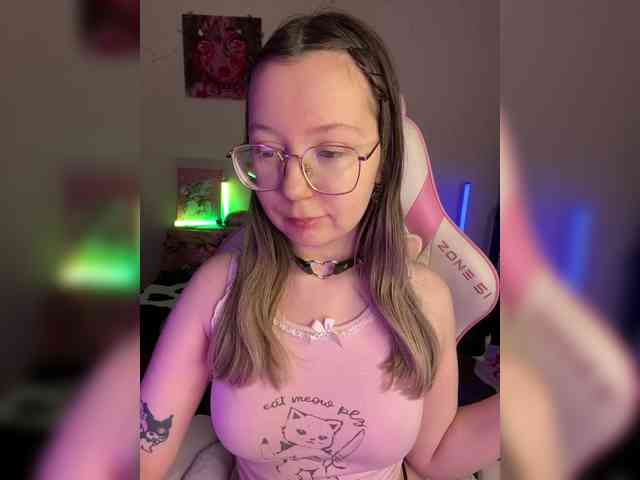 henby_streams webcam