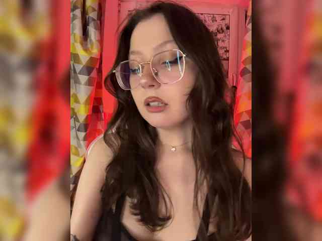 henby_streams webcam