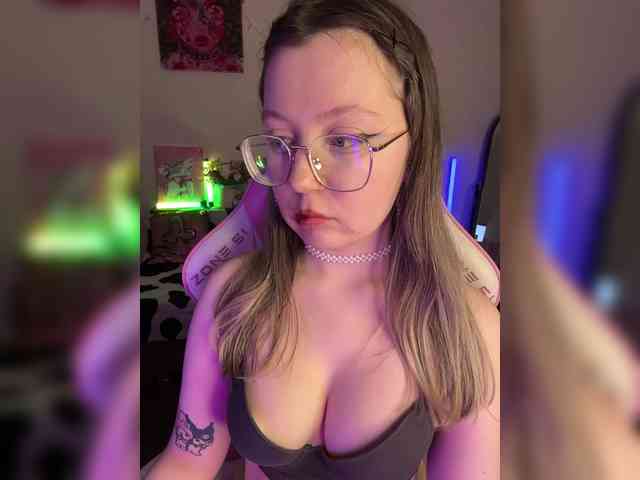 henby_streams webcam