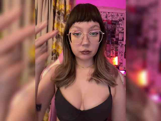 henby_streams webcam