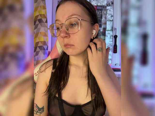 henby_streams webcam