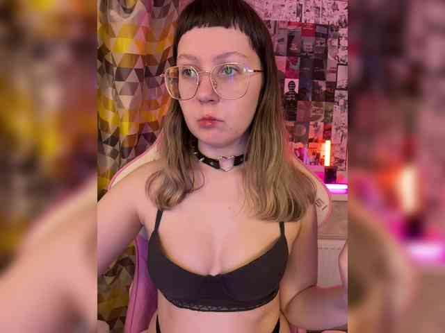 henby_streams webcam
