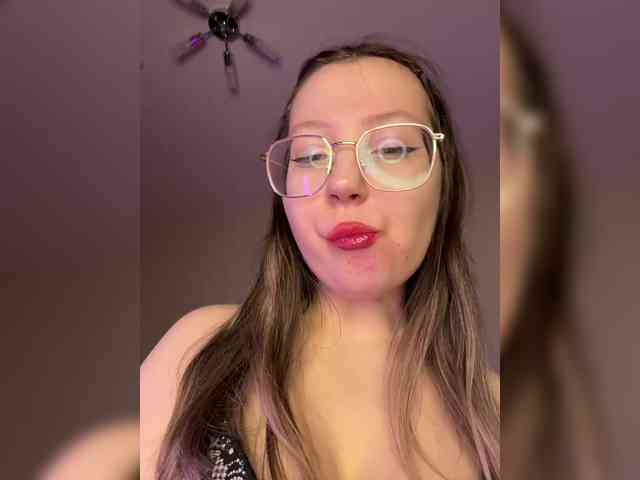 henby_streams webcam