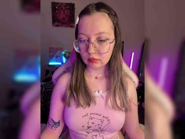 henby_streams webcam