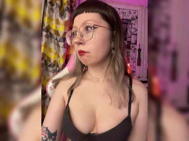 henby_streams webcam