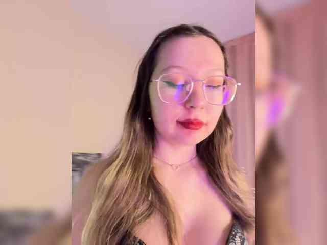 henby_streams webcam