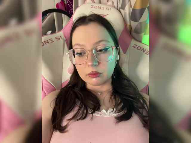 henby_streams webcam