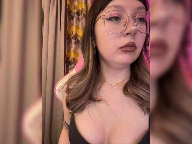 henby_streams webcam