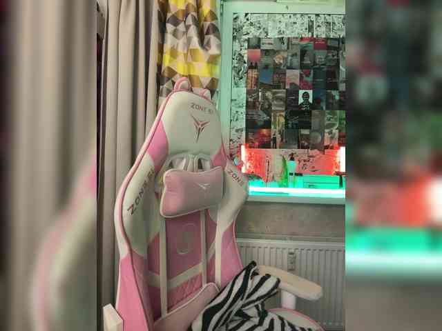 henby_streams webcam