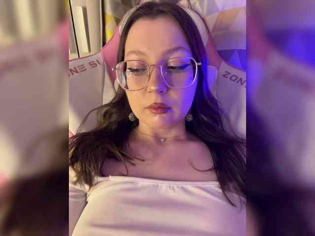 henby_streams webcam