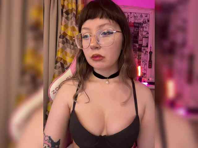 henby_streams webcam