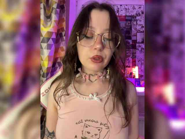 henby_streams webcam