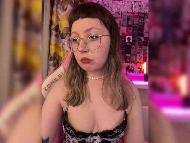 henby_streams webcam