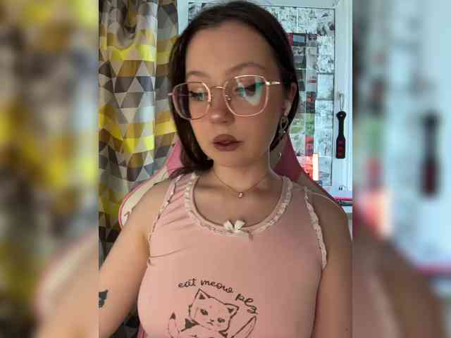 henby_streams webcam