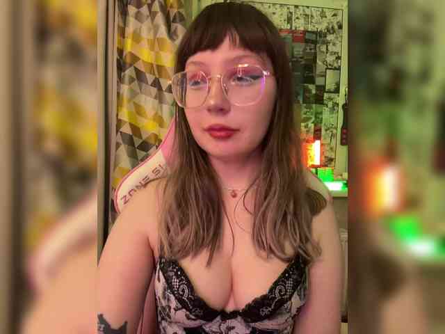 henby_streams webcam