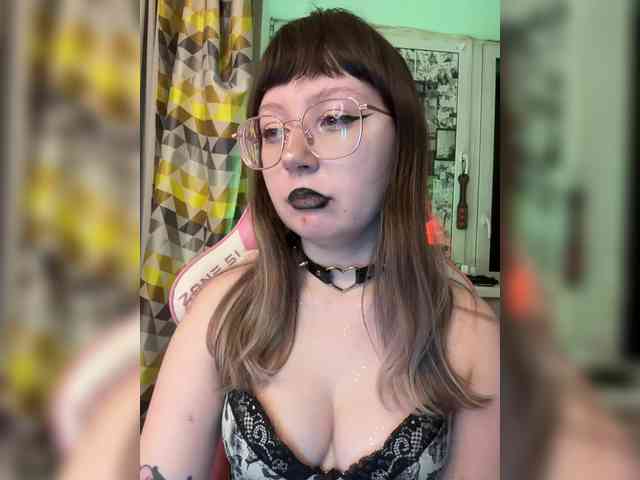 henby_streams webcam