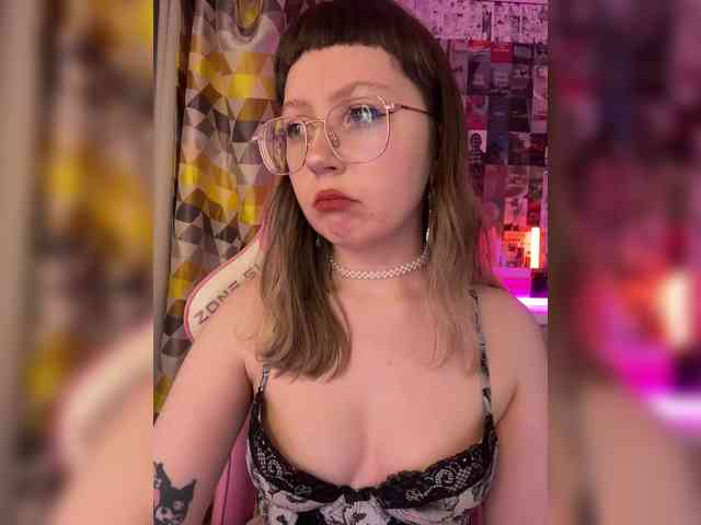 henby_streams webcam