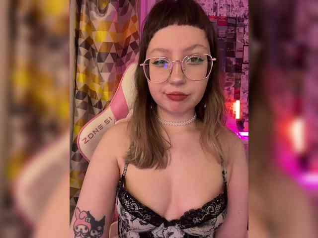 henby_streams webcam