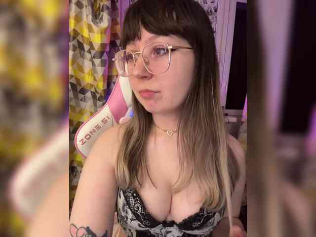 henby_streams webcam