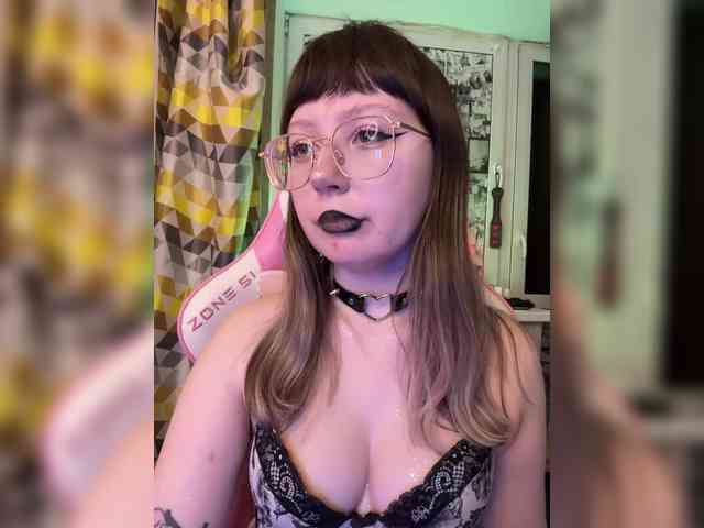 henby_streams webcam