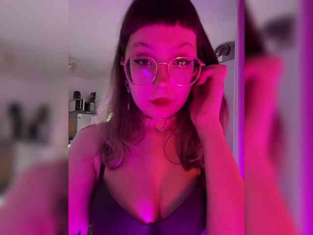 henby_streams webcam