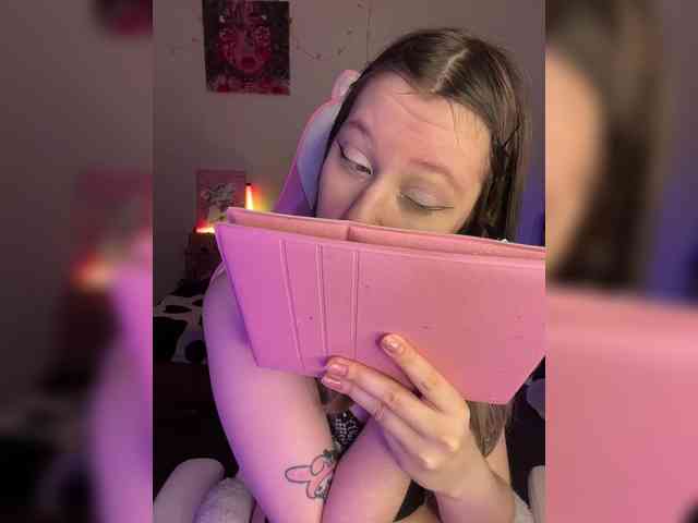 henby_streams webcam