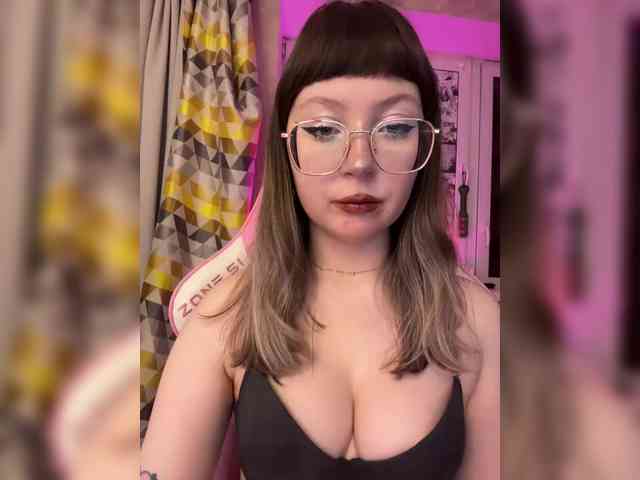 henby_streams webcam