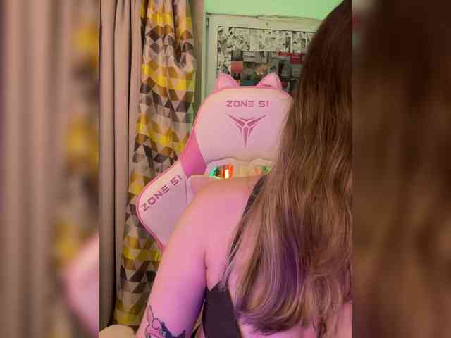 henby_streams webcam