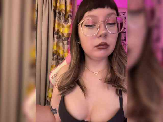 henby_streams webcam