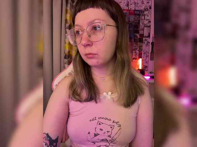 henby-streams Live Webcam on BongaCams