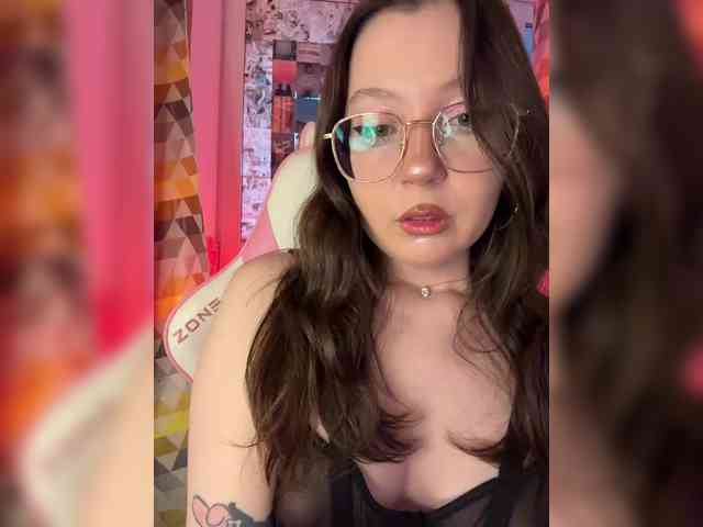 henby_streams webcam