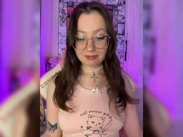henby_streams webcam