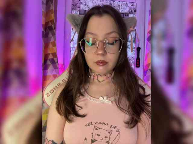 henby_streams webcam
