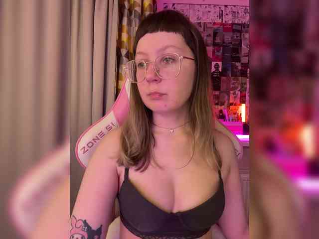 henby_streams webcam