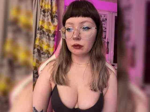 henby_streams webcam