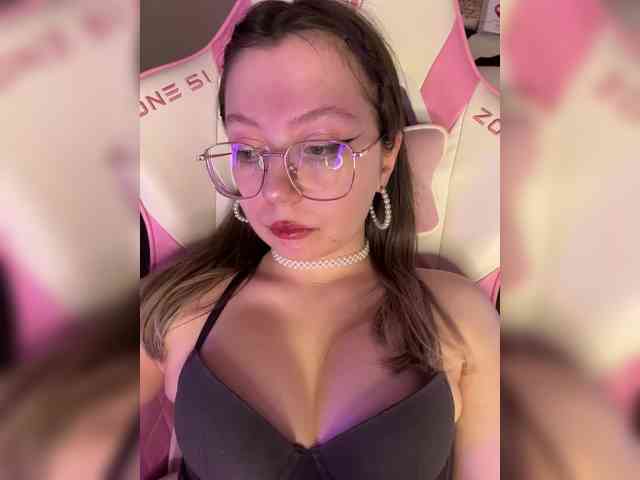 henby_streams webcam