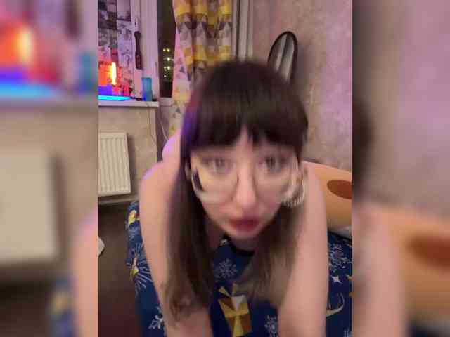 henby_streams webcam