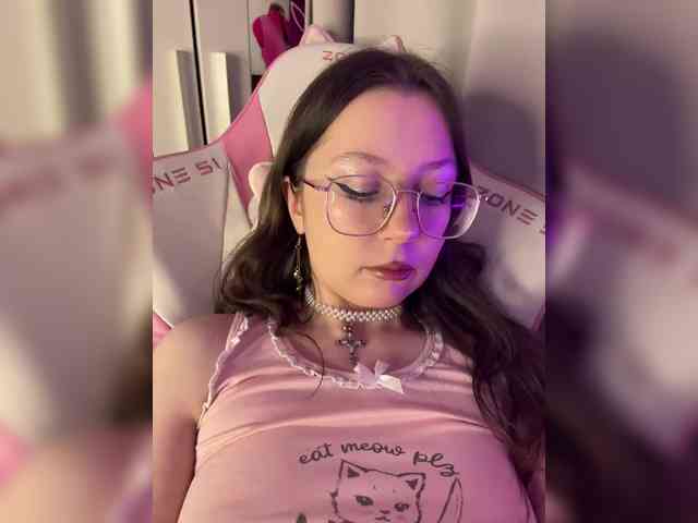 henby_streams webcam