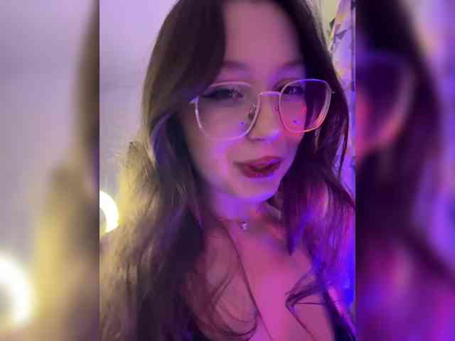 henby_streams webcam