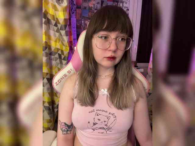 henby_streams webcam