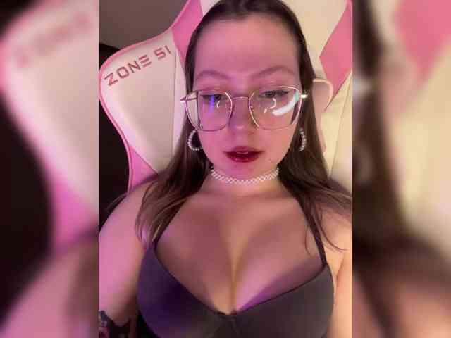 henby_streams webcam