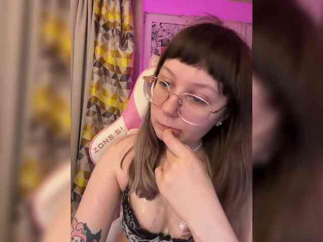 henby_streams webcam