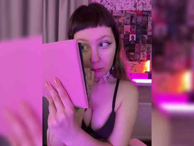 henby_streams webcam