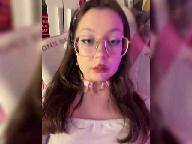 henby_streams webcam