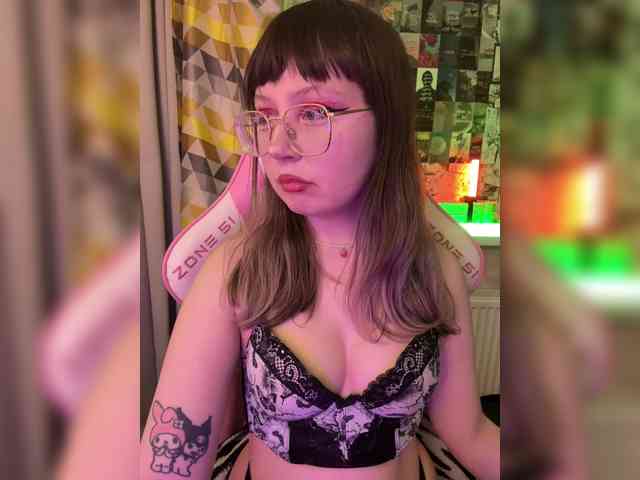 henby_streams webcam